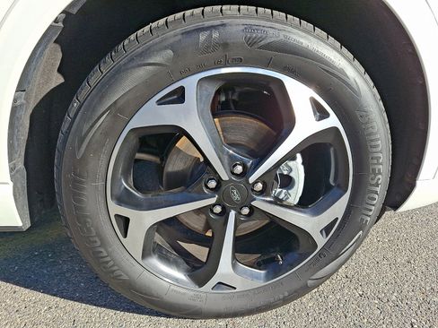 Certified 2023 Ford Escape ST-Line Select w/ Tech Pack #2 image 8