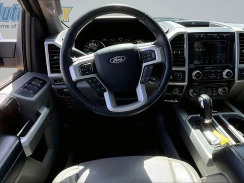Used 2018 Ford F150 Lariat w/ Equipment Group 502A Luxury AWD/4WD image 15
