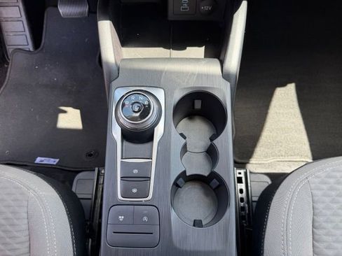 Used 2022 Ford Escape SE w/ SE Sport Appearance Package FWD image 18