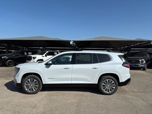 Used 2027 GMC Acadia Denali FWD image 9