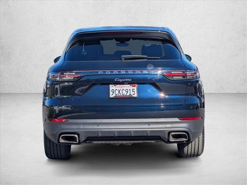 Used 2022 Porsche Cayenne image 7