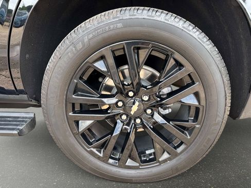 Used 2024 Chevrolet Tahoe High Country AWD/4WD image 37
