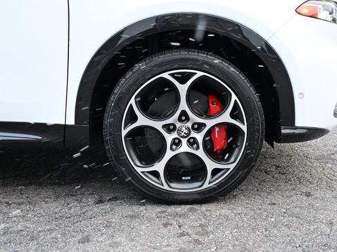 Used 2024 Alfa Romeo Tonale Veloce w/ Active Assist Package image 47