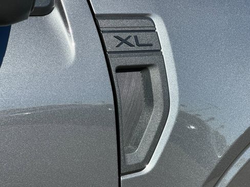 New 2025 Ford Maverick XL w/ Equipment Group 102A image 23