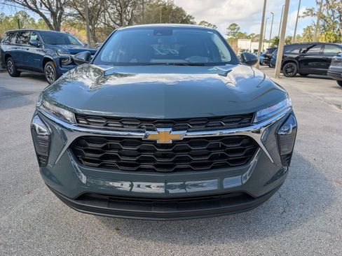 New 2026 Chevrolet Trax LS image 2