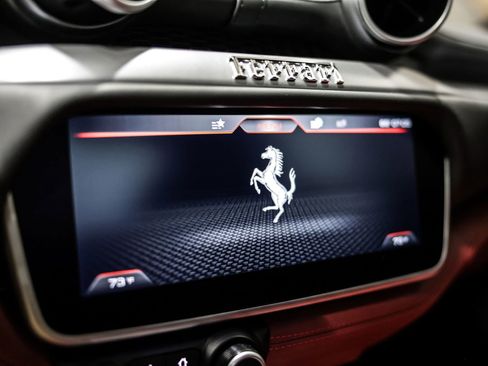 Used 2019 Ferrari Portofino image 67
