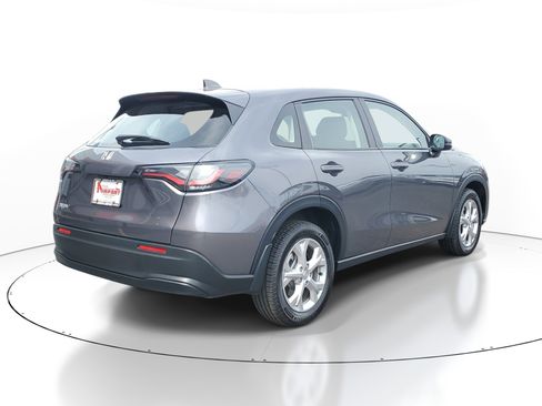Used 2023 Honda HR-V LX image 4