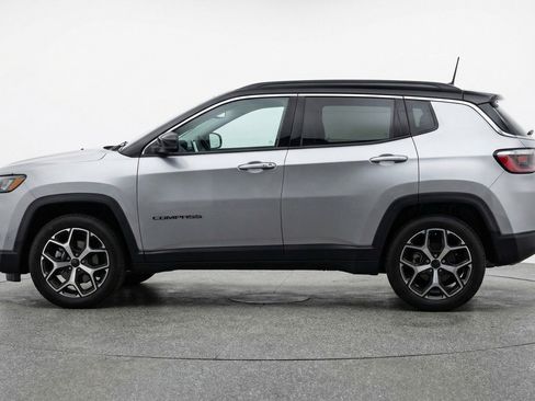 Used 2025 Jeep Compass Limited AWD/4WD image 5