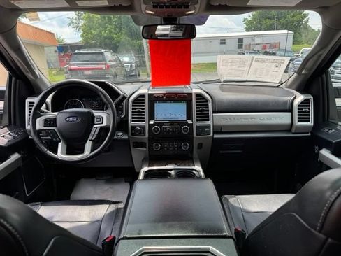 Used 2017 Ford F250 Lariat w/ Lariat Ultimate Package AWD/4WD image 9