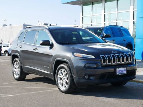 Used 2016 Jeep Cherokee Latitude image 23