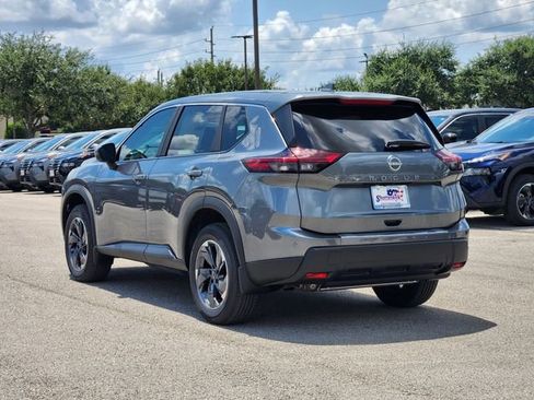 New 2026 Nissan Rogue SV image 4