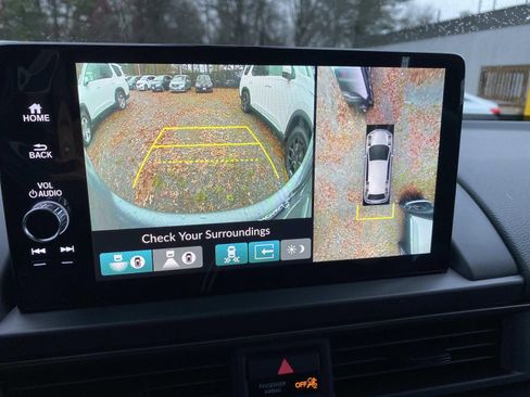 New 2025 Honda Pilot TrailSport image 12