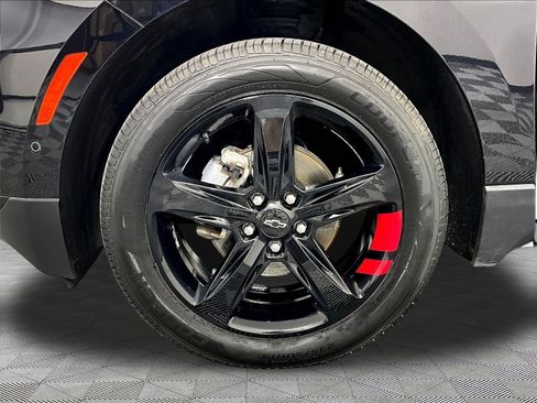 Used 2023 Chevrolet Equinox Premier AWD/4WD image 34