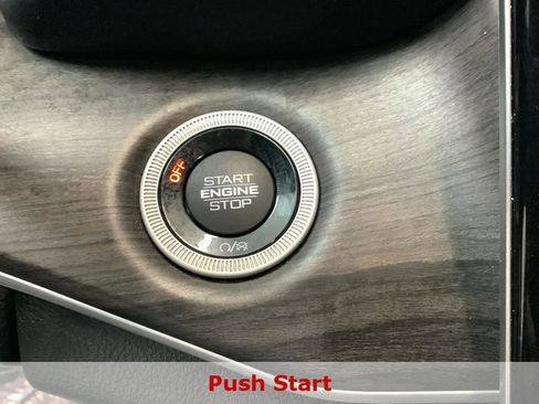 Used 2023 Jeep Grand Cherokee L Limited image 18