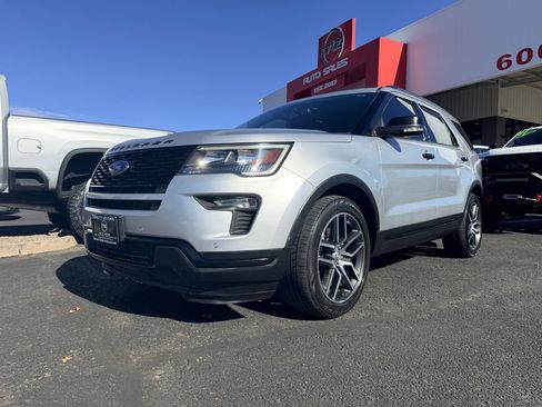 Used 2018 Ford Explorer Sport image 31