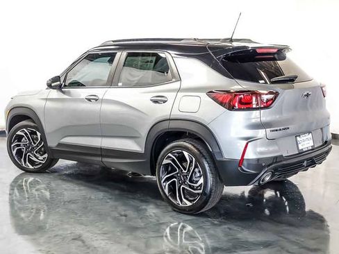 Certified 2025 Chevrolet TrailBlazer RS w/ Driver Confidence Package FWD image 9