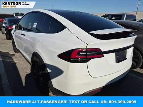 Used 2023 Tesla Model X image 2
