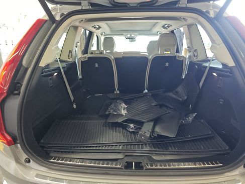 Used 2025 Volvo XC90 B6 Plus w/ Protection Package Premier AWD/4WD image 14