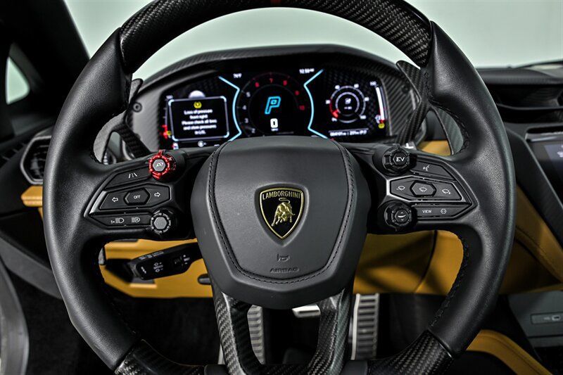 Used 2024 Lamborghini Revuelto AWD/4WD image 70