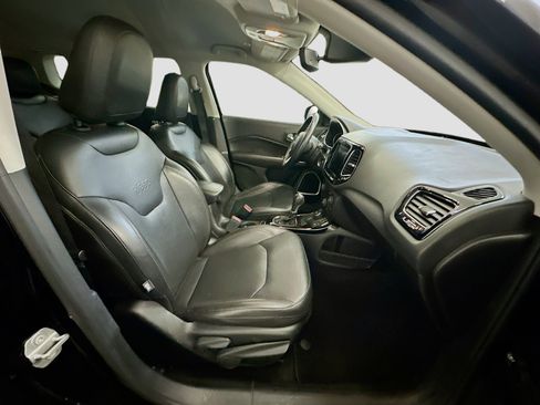 Used 2019 Jeep Compass Limited image 31