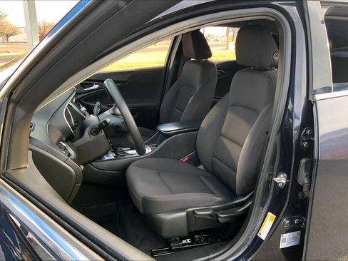 Used 2022 Chevrolet Malibu LS image 7