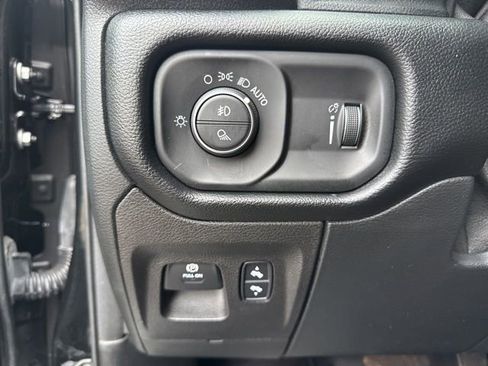 Used 2021 RAM 1500 Big Horn RWD image 28