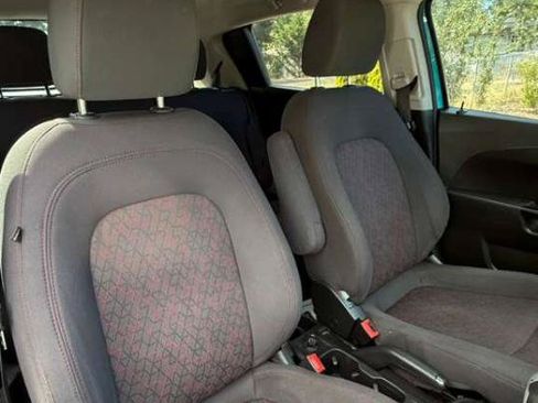 Used 2020 Chevrolet Sonic LT FWD image 8