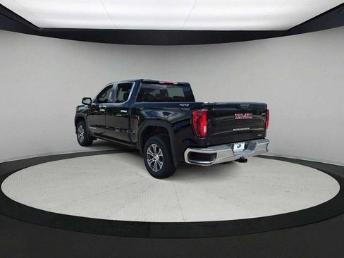 Used 2025 GMC Sierra 1500 SLT AWD/4WD image 6