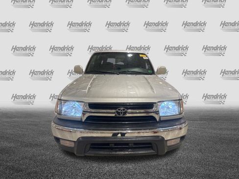 Used 2002 Toyota 4Runner SR5 RWD image 2