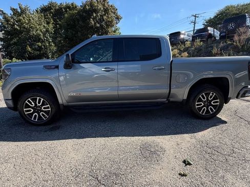 Used 2025 GMC Sierra 1500 AT4 w/ AT4 Premium Package AWD/4WD image 2