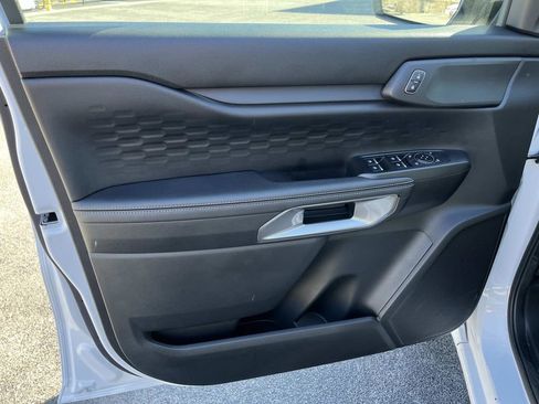 Used 2025 Ford Ranger XLT w/ FX4 Off-Road Package image 23