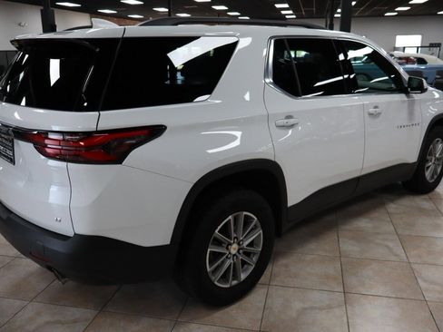 Used 2023 Chevrolet Traverse LT image 5