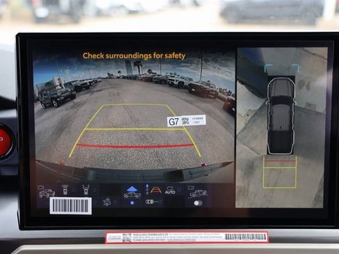 New 2025 Toyota Tacoma TRD Off-Road image 20