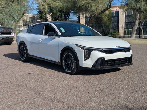 New 2025 Kia K4 GT-Line image 31