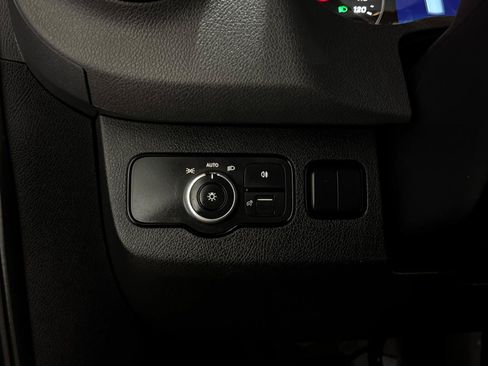 Used 2024 Mercedes-Benz Sprinter 2500 image 20