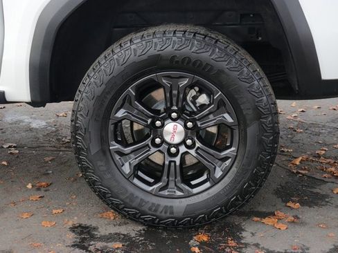 Used 2023 GMC Canyon Elevation w/ Convenience Package image 10