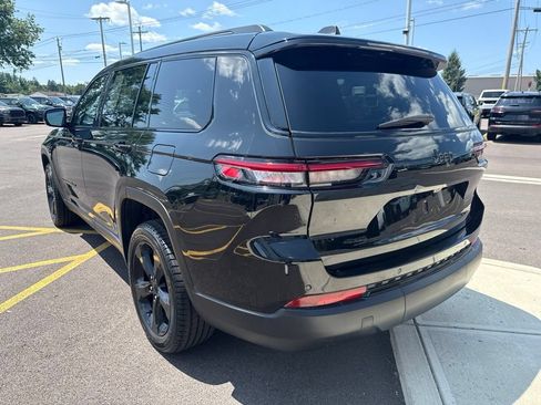 Used 2023 Jeep Grand Cherokee L Laredo AWD/4WD image 6
