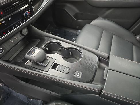 Certified 2023 Nissan Rogue SL w/ SL Premium Package image 25