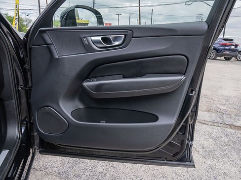 Used 2023 Volvo XC60 B5 Plus w/ Climate Package image 13