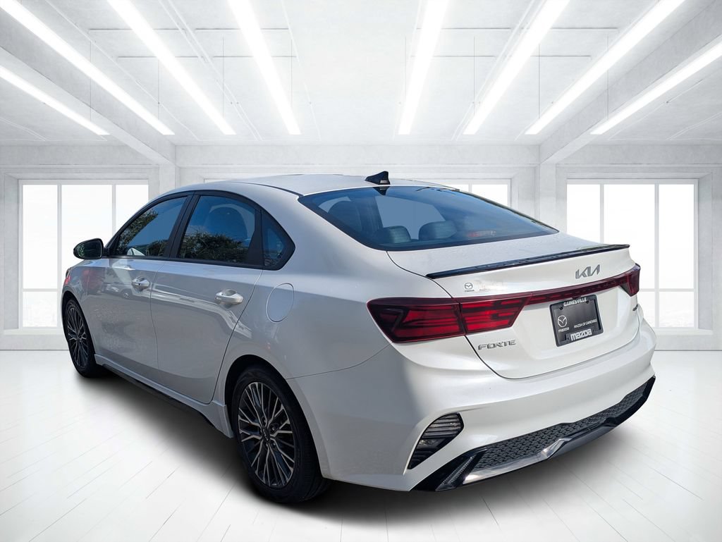 Used 2023 Kia Forte GT-Line w/ GT-Line Premium Package FWD image 5