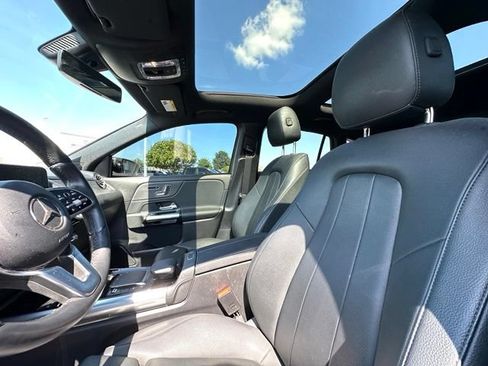 Certified 2023 Mercedes-Benz GLA 250 4MATIC image 24