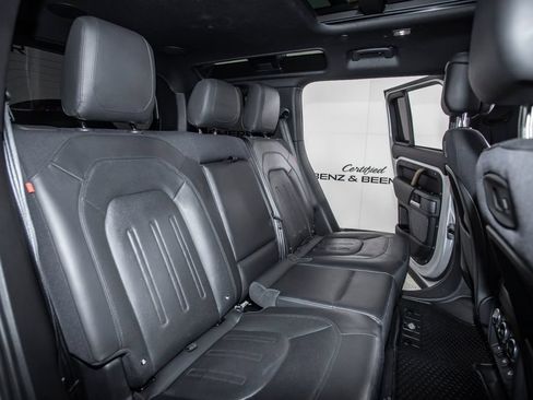 Used 2021 Land Rover Defender 110 X AWD/4WD image 15