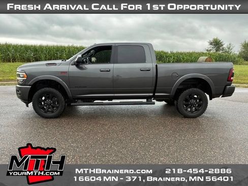 Used 2022 RAM 2500 Laramie w/ Night Edition AWD/4WD image 5