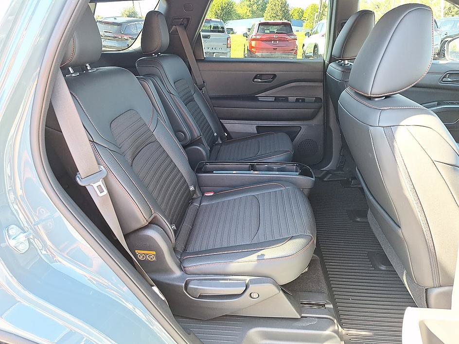 Certified 2026 Nissan Pathfinder Rock Creek w/ Rock Creek Premium Package AWD/4WD image 22