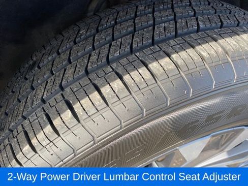 Certified 2025 Chevrolet Equinox LT w/ Convenience Package II image 24