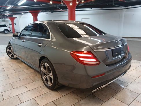 Used 2019 Mercedes-Benz E 300 4MATIC w/ Premium 1 Package image 6