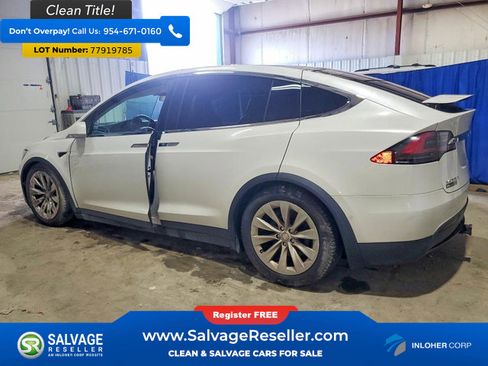 Used 2017 Tesla Model X image 3