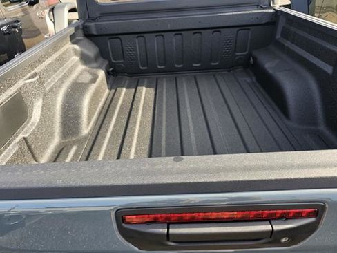 New 2026 Jeep Gladiator Sport image 7