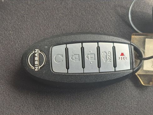 Used 2025 Nissan Altima 2.5 SV FWD image 20