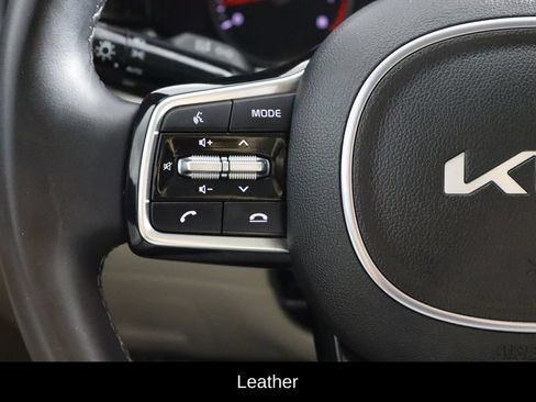 Used 2023 Kia Sorento S w/ Panoramic Sunroof Package FWD image 8